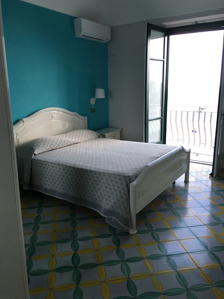 Amalfi Apartments Design Centro Storico 外观 照片